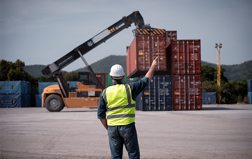 Conheça os detalhes da movimentação de containers carregados
